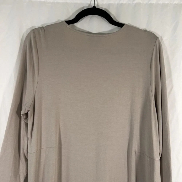 J Jill Blouse Women's Medium Beige Round Neck Long Sleeve Side Slit Pullover - Picture 9 of 10